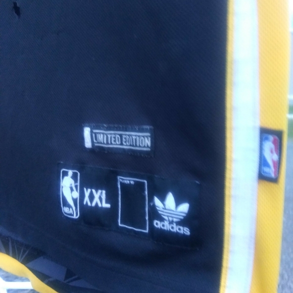 Retired Kobe Bryant #24 Swingman Jersey Adidas 2X - Picture 7 of 7